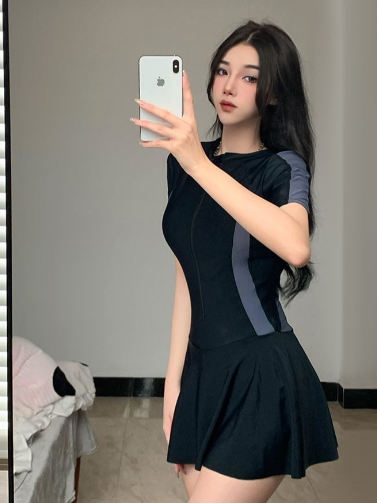 2026 신상 여성용 단정한 원피스 수영복 스커트형 복 - Spa & Wellness Hotel Diamond Ustroń 리뷰 및 가격